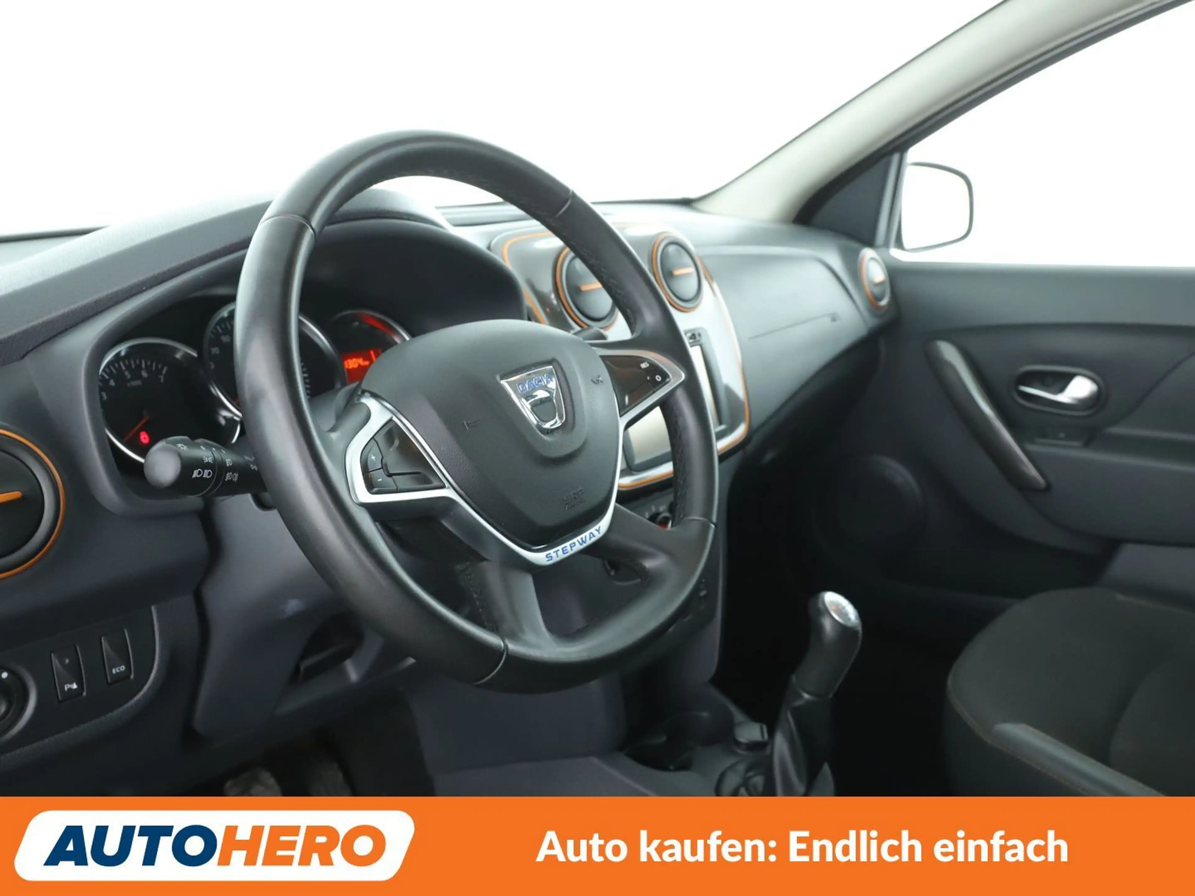 Dacia Sandero 0.9 TCe Stepway Celebration *NAVI*TEMPO*PDC* — photo 11