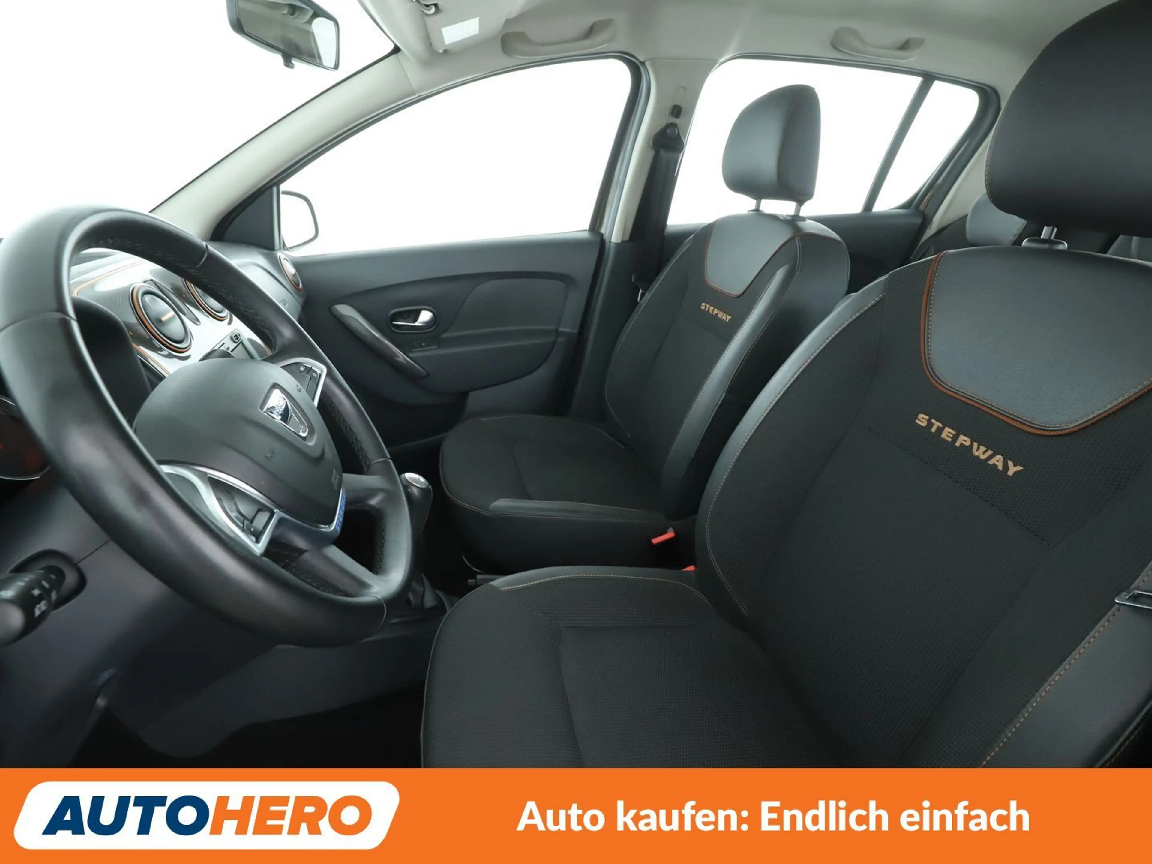 Dacia Sandero 0.9 TCe Stepway Celebration *NAVI*TEMPO*PDC* — photo 10
