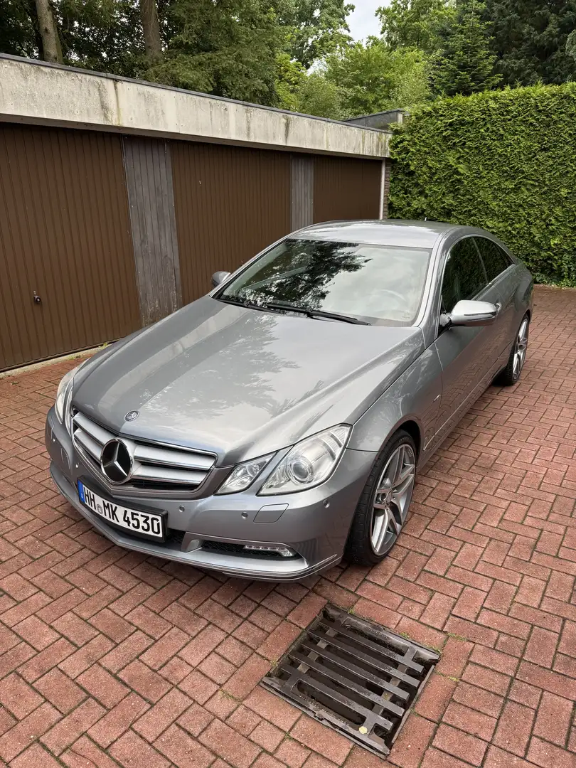 Mercedes-Benz E 250 E 250 CDI DPF Coupe BlueEFFICIENCY Automatik Elega - 1