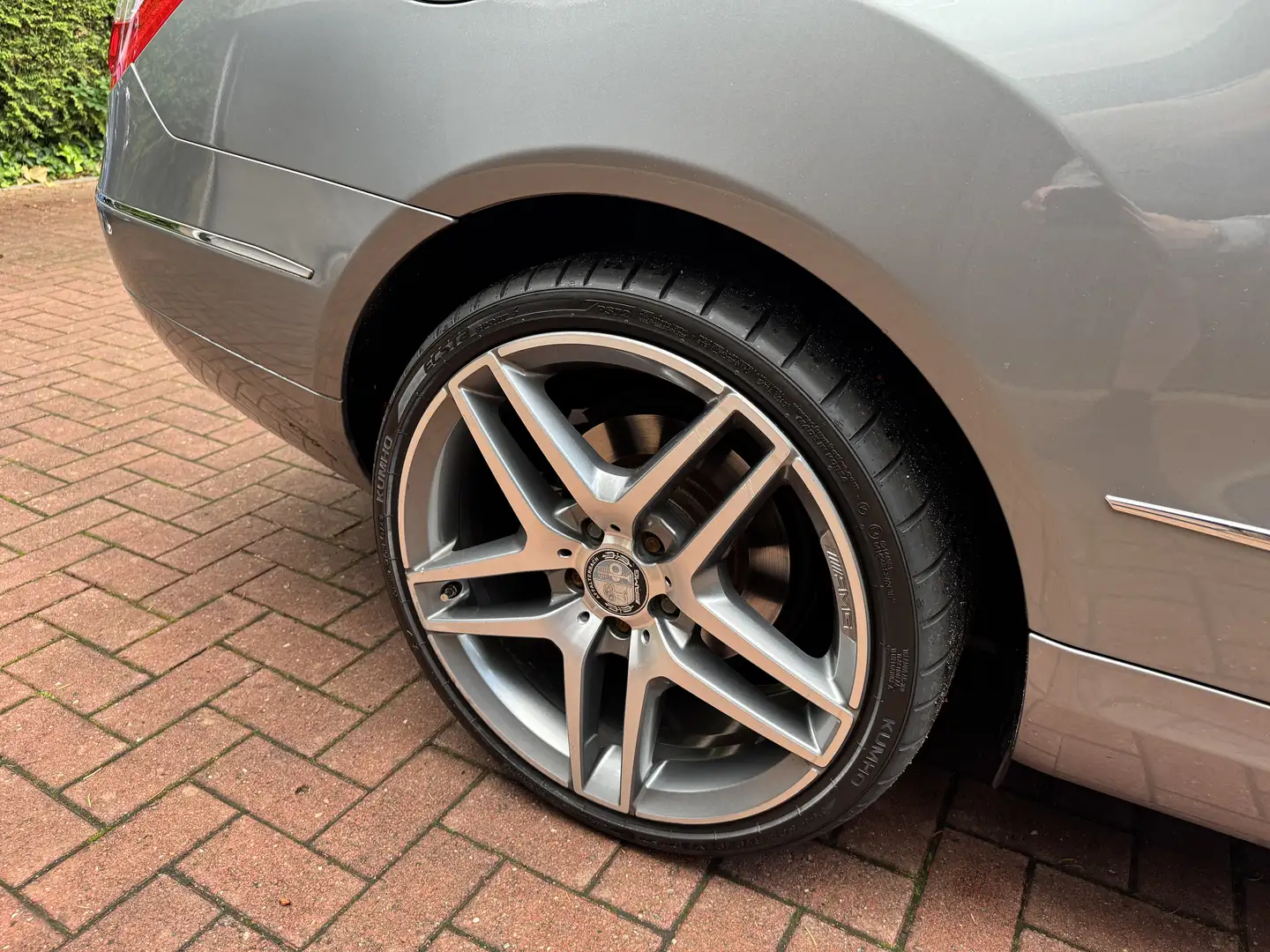 Mercedes-Benz E 250 E 250 CDI DPF Coupe BlueEFFICIENCY Automatik Elega - 2