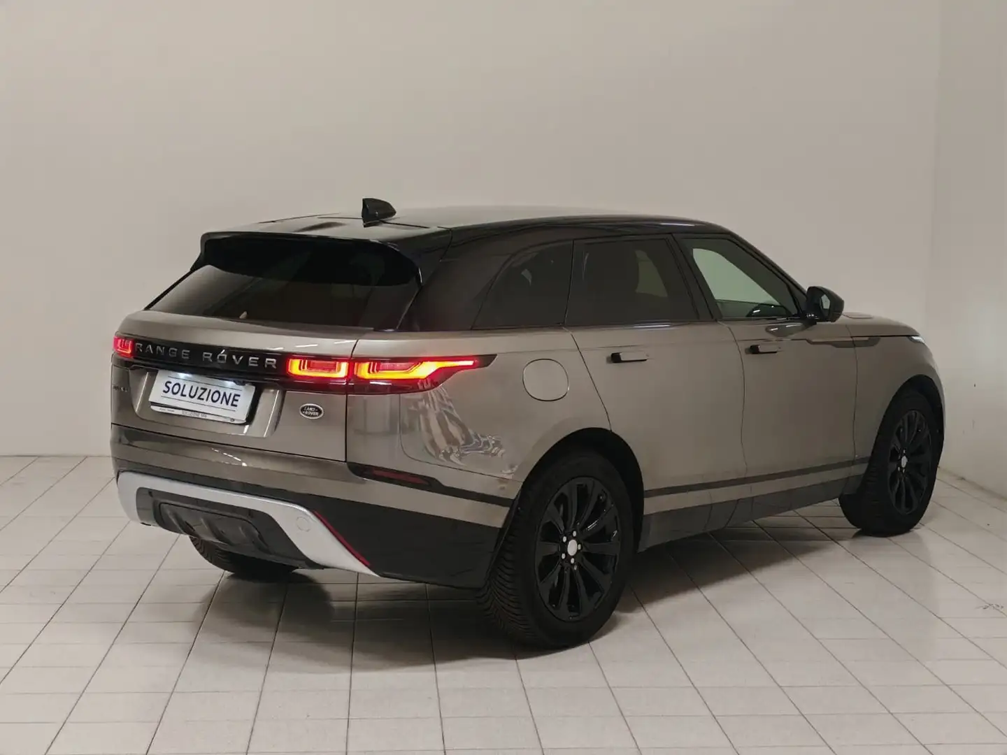 Land Rover Range Rover Velar 2.0 I4 240 CV R-Dynamic SE Marrón - 2