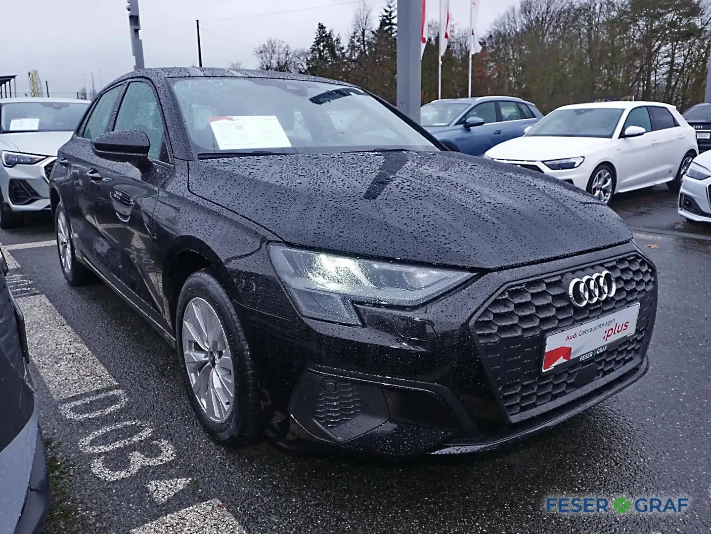 Audi A3 40 TFSI e S tronic SHZ PDC GRA Schwarz - 2