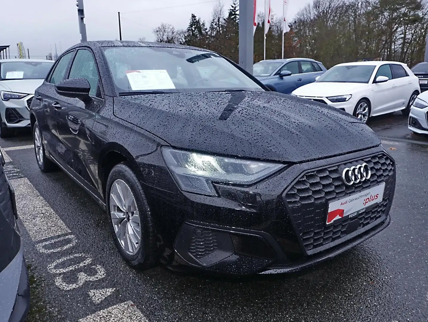 Audi A3 40 TFSI e S tronic SHZ PDC GRA Zwart - 2