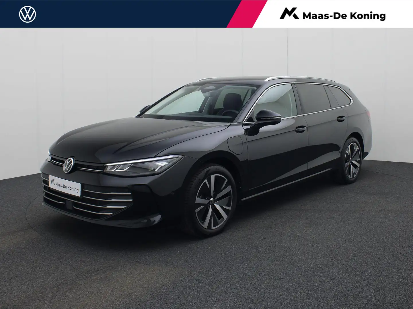 Volkswagen Passat Variant 1.5eHybrid 150kW/204PK Business DSG · Navigatie · Zwart - 1