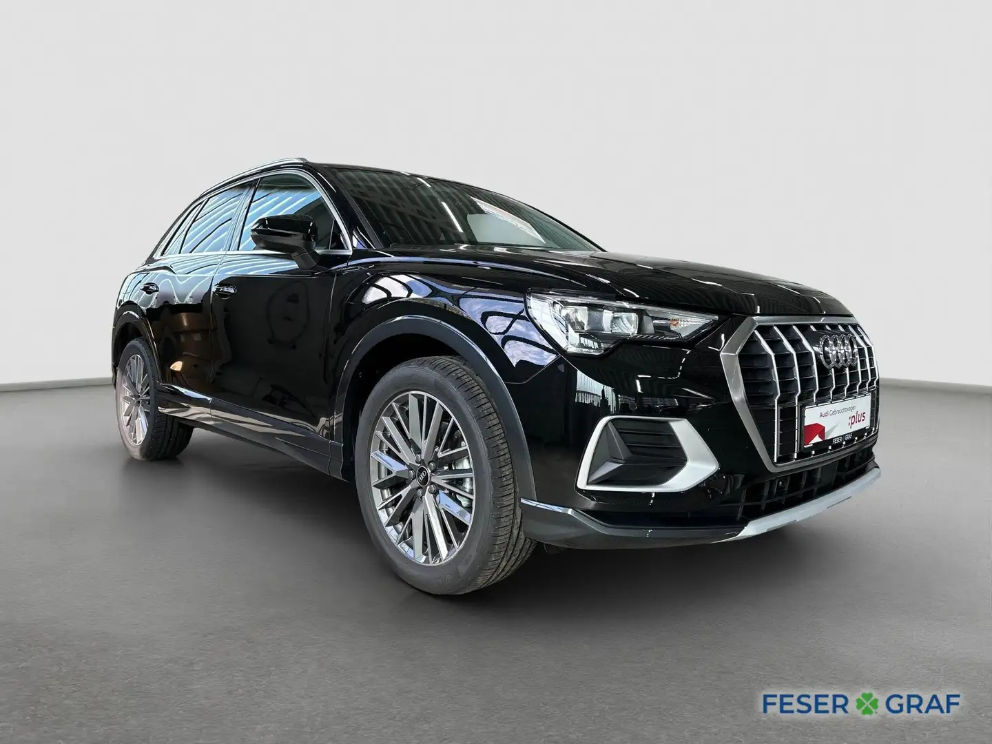 Audi Q3 advanced 35 TFSI S tronic AHK ACC Keyless Navi Schwarz - 2