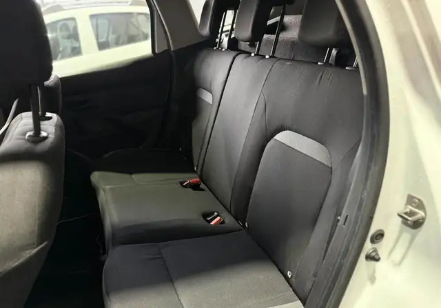 Dacia Duster view 15