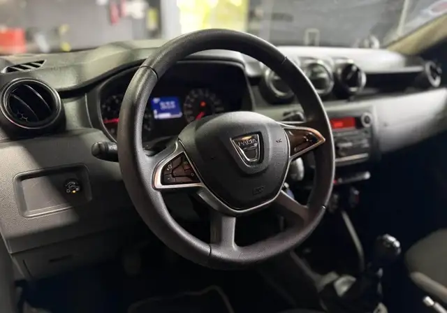 Dacia Duster view 12
