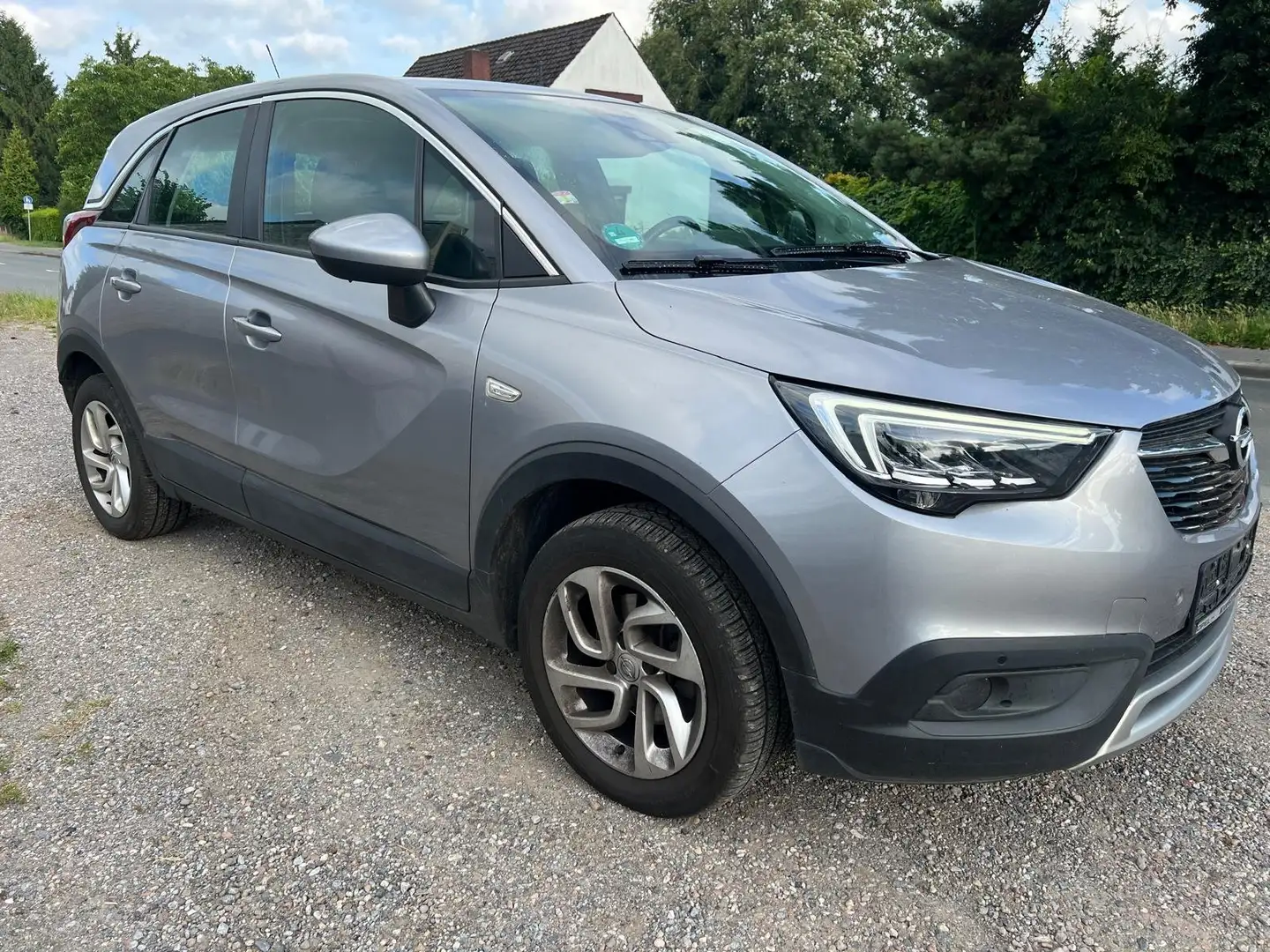 Opel Crossland X Innovation Grau - 1