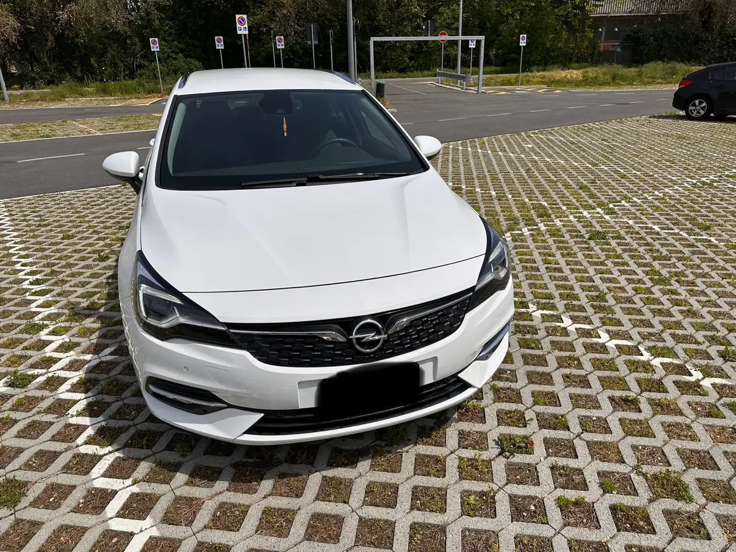 Opel Astra Sports Tourer 1.5 cdti Business Elegance s&s 105cv Bianco - 1