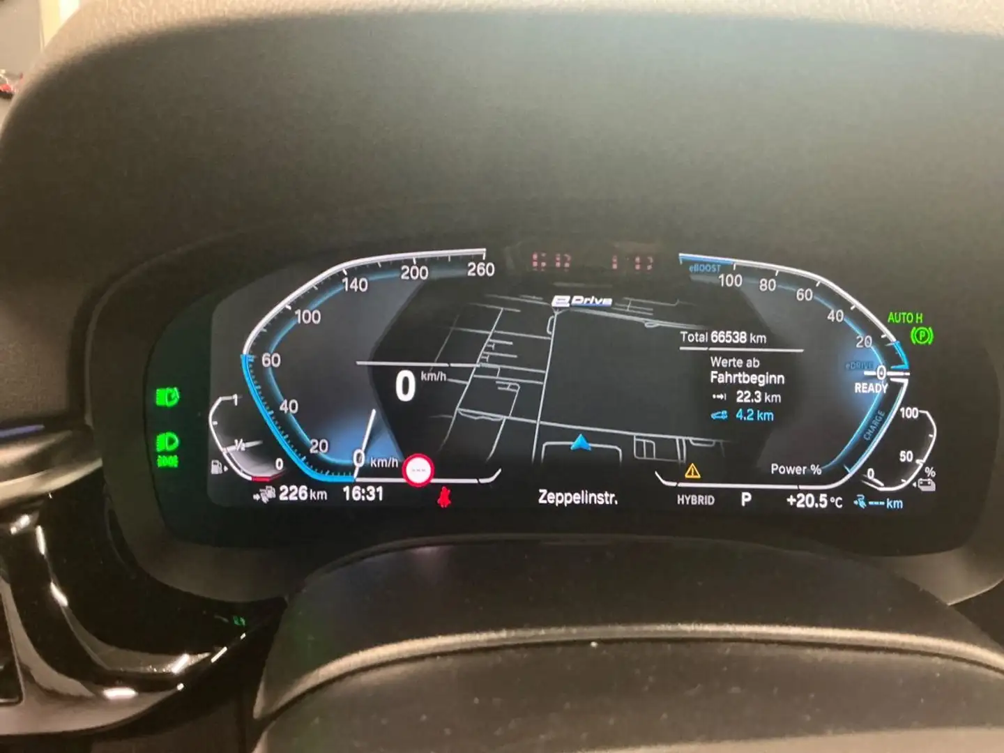 BMW 530 530e xDrive Touring Aut. Weiß - 1