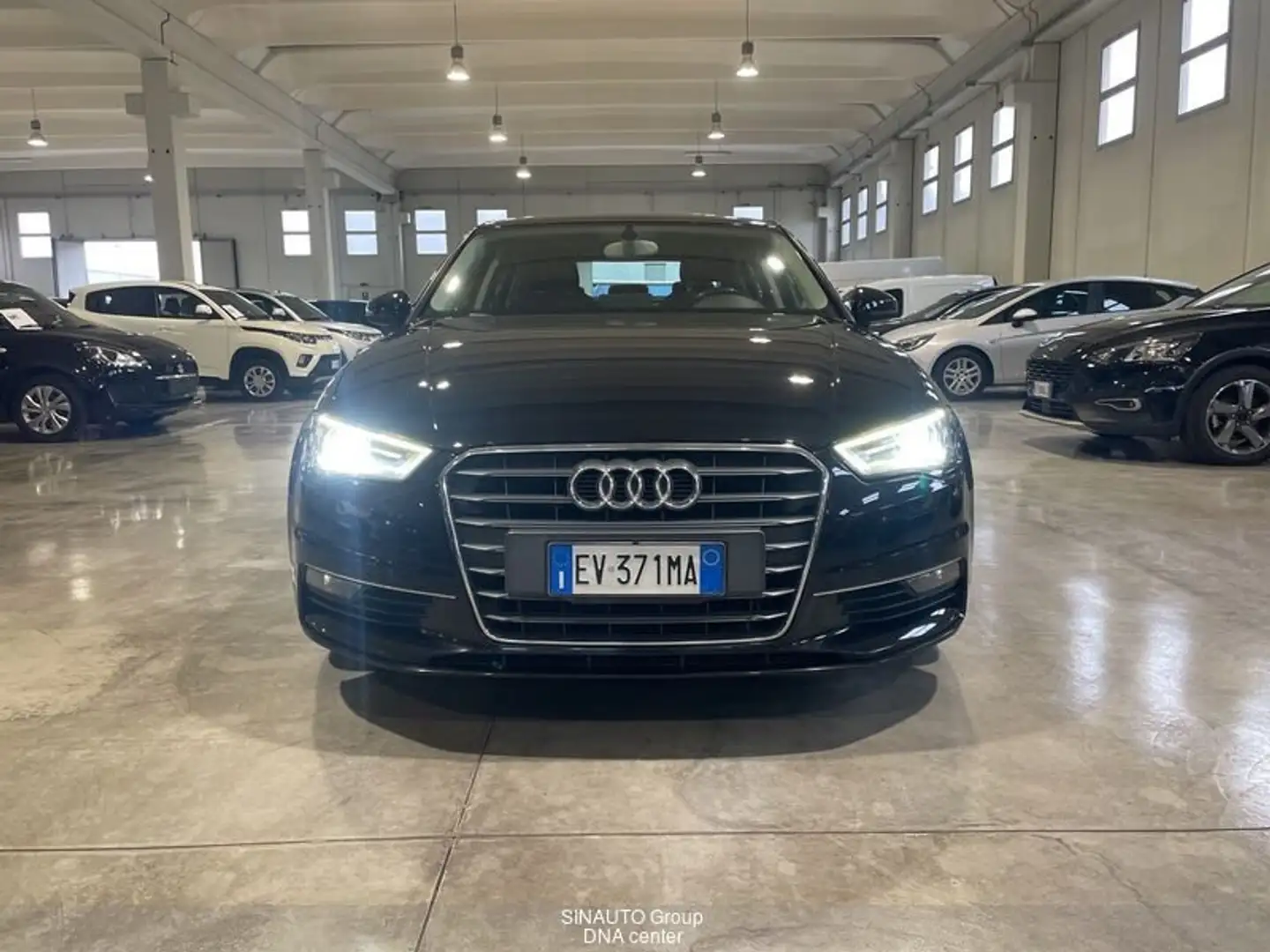 Audi A3 A3 Sedan 1.6 TDI Ambition Nero - 2
