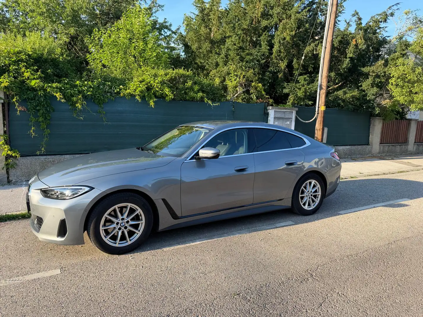 BMW 420 420d xDrive Gran Coupé (G26) | Erstbesitz | Sommer- & Winterräder Grau - 2