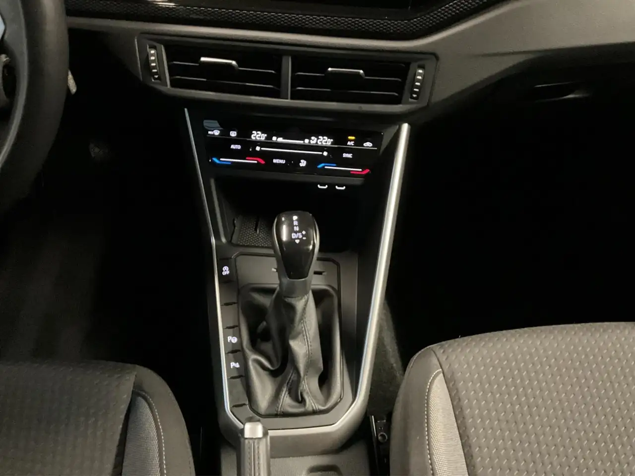 Volkswagen Polo Life+DSG+IQ-Drive+LED 12