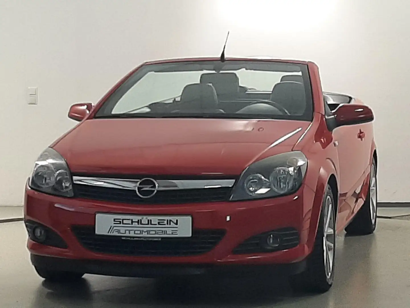 Opel Astra TwinTop Cosmo*Klima*SHZ*Tempo*PDC*2. Hand* Rood - 1
