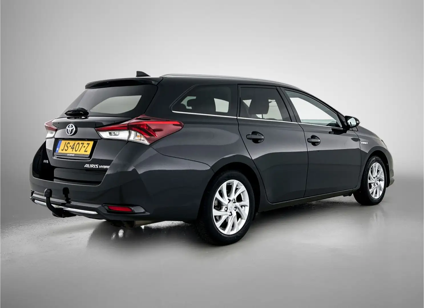 Toyota Auris Touring Sports 1.8 Hybrid Lease pro | Trekhaak | P Zwart - 2