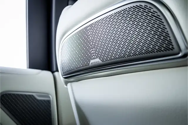 Land Rover Range Rover view 13