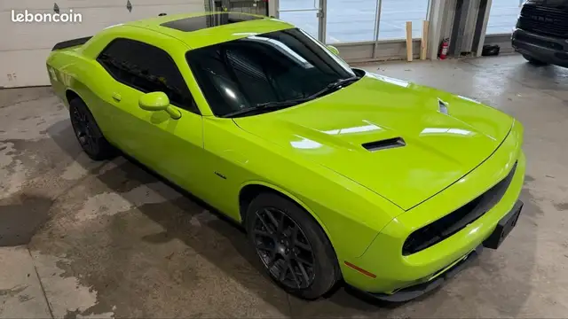 Dodge Challenger RT plus