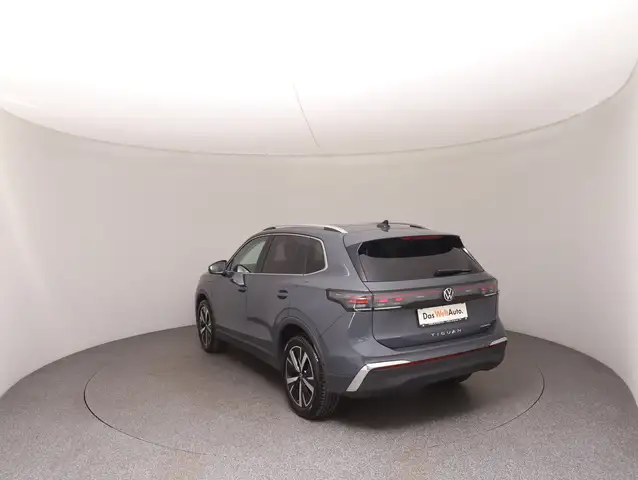 Volkswagen Tiguan view 5