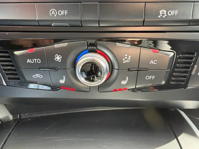 Audi A4 view 16