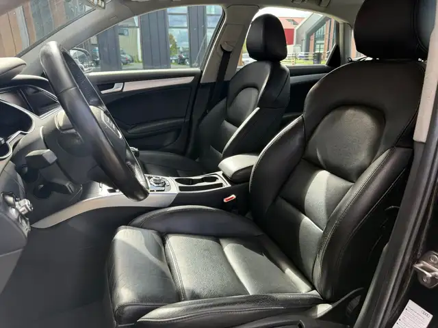 Audi A4 view 11