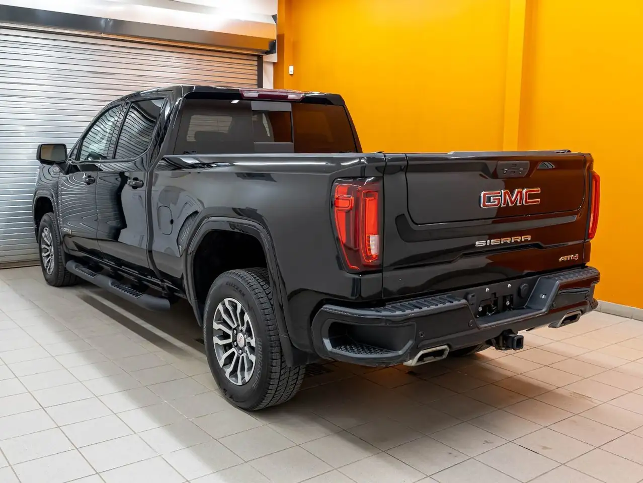 GMC Sierra 1500 снимка GMC Sierra 1500