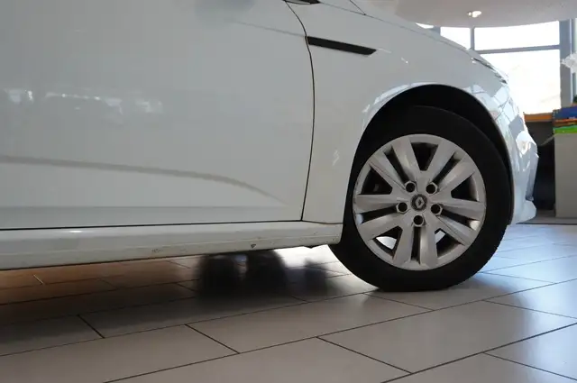 Renault Megane view 6