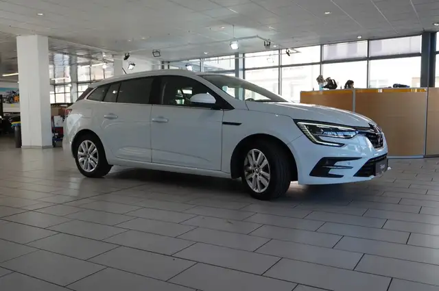 Renault Megane view 5