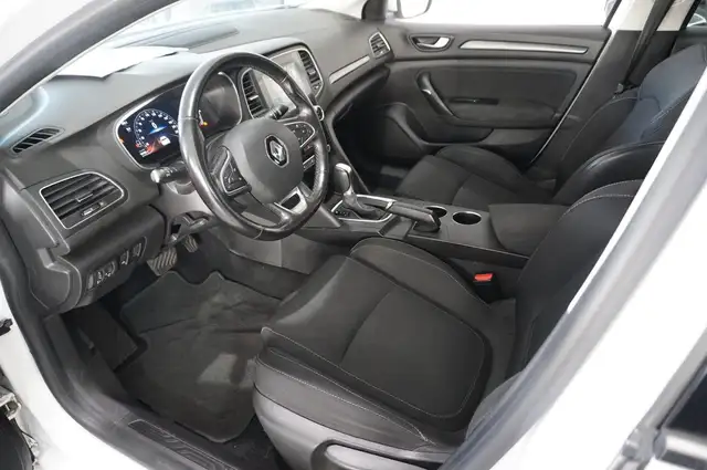 Renault Megane view 10