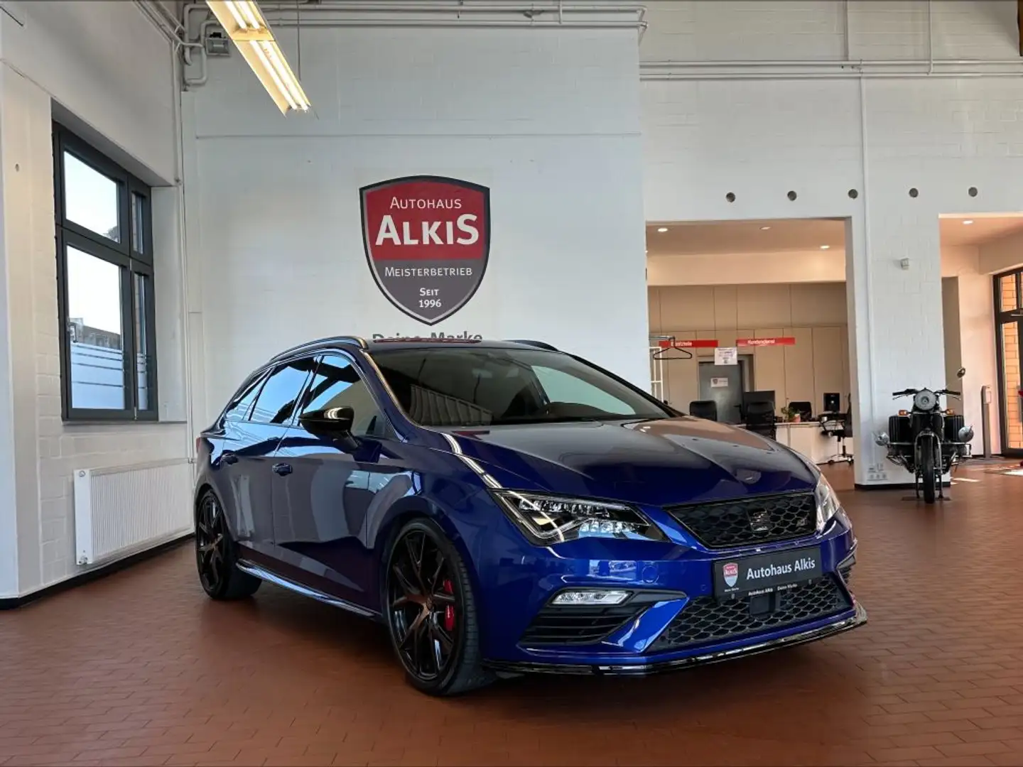 SEAT Leon ST 2.0 TSI Start&Stop DSG Cupra 300 - 2