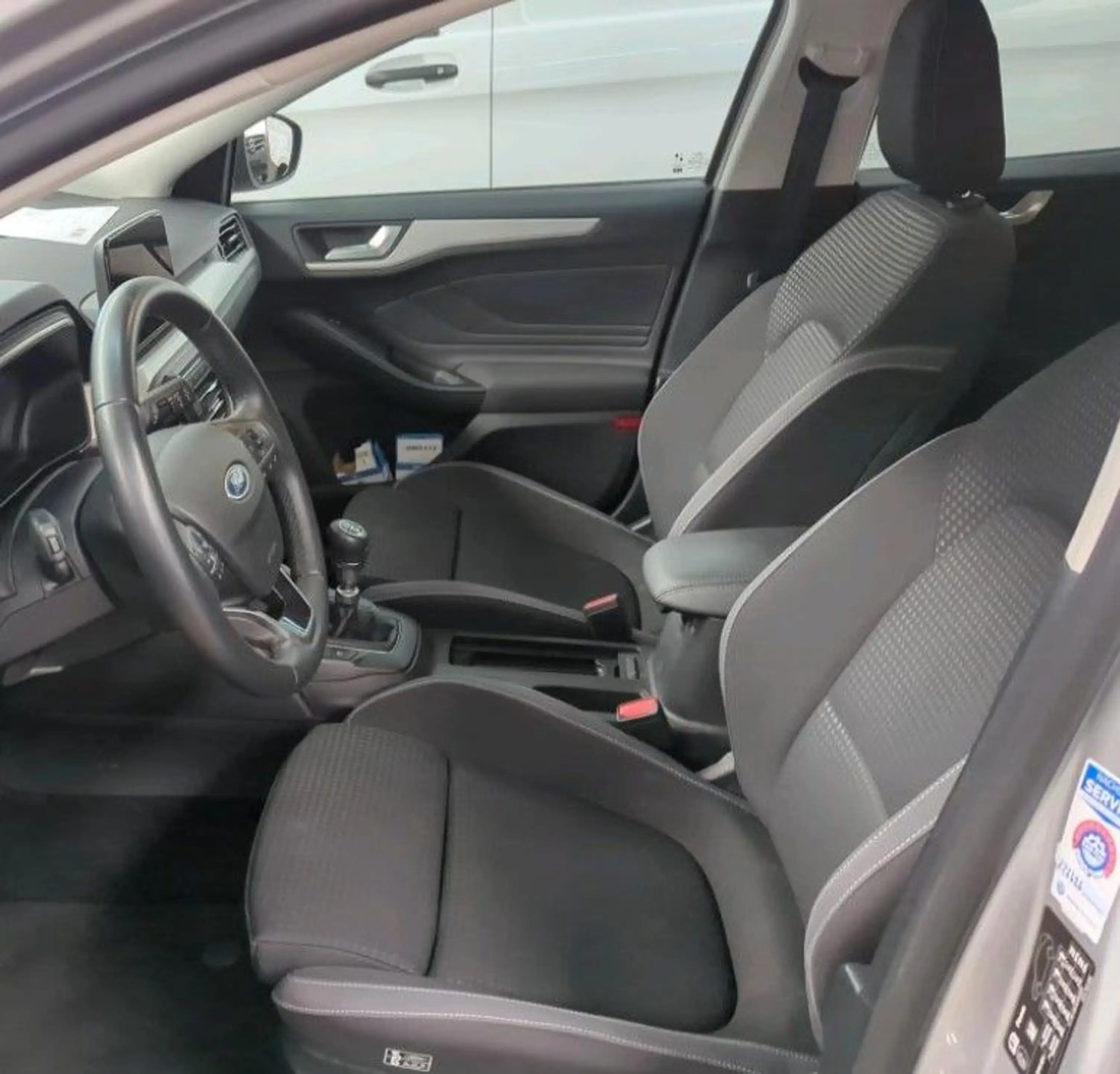 Ford Focus Turnier Cool & Connect NAVI/KAMERA/SHZ — photo 5