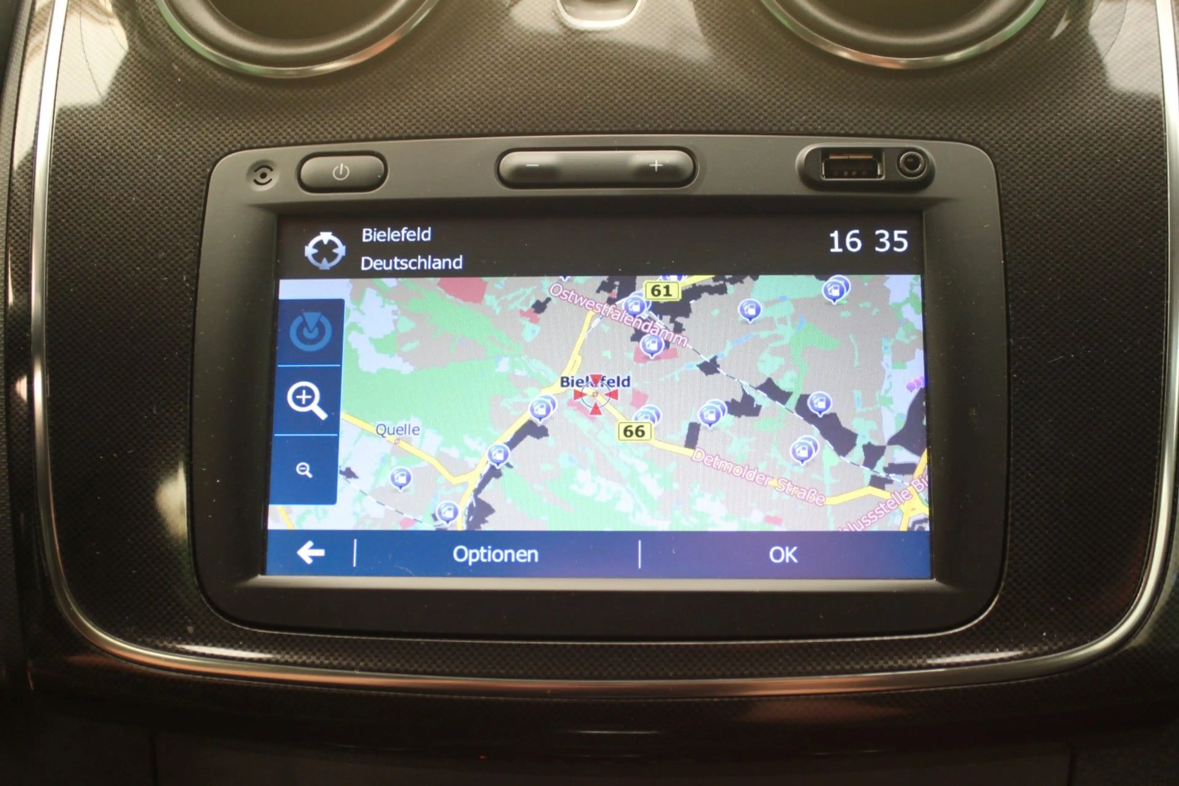 Dacia Logan Kombi Automatik/ Klima/ SHZ/ Navi/ PDC — photo 15