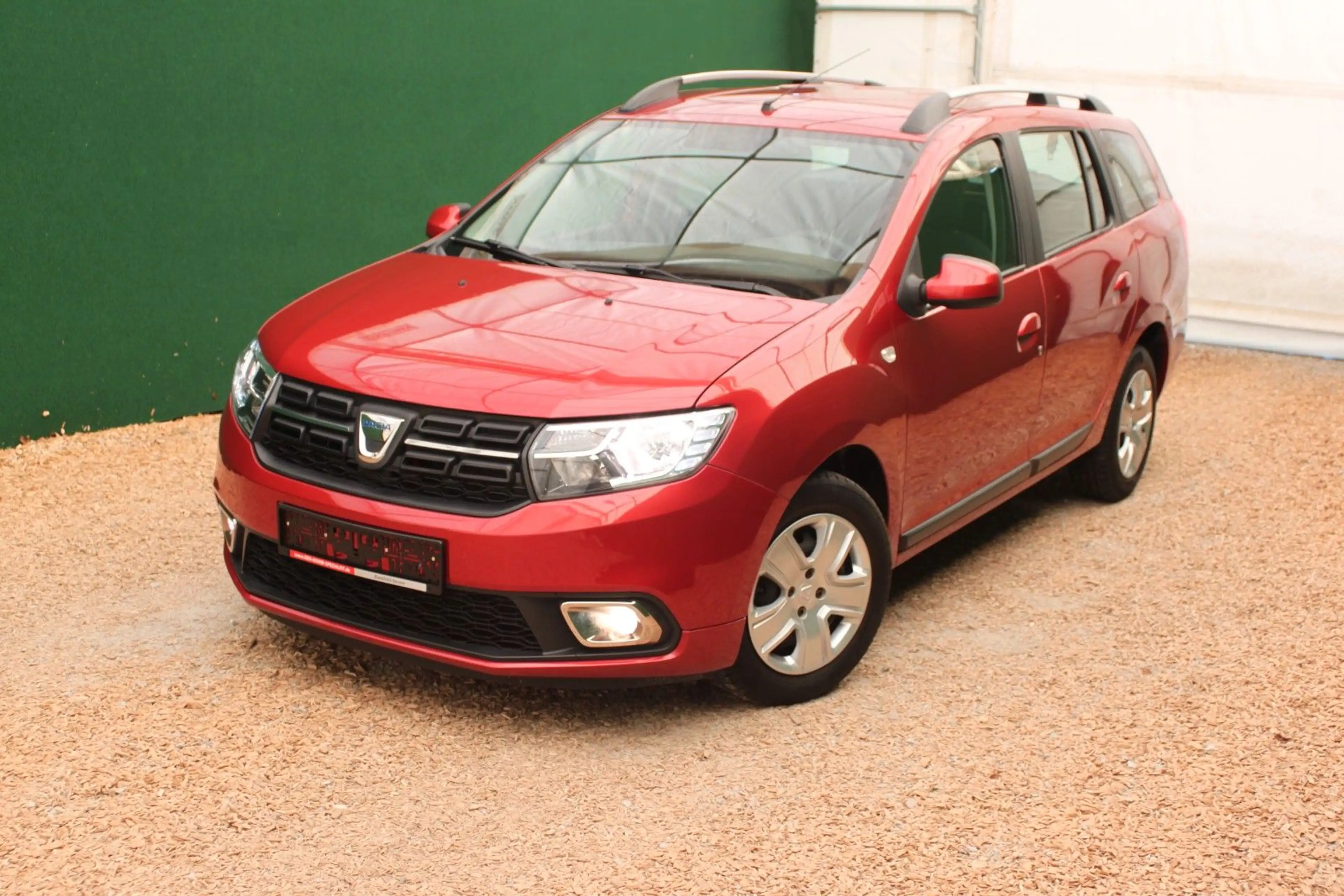Dacia Logan Kombi Automatik/ Klima/ SHZ/ Navi/ PDC — photo 2