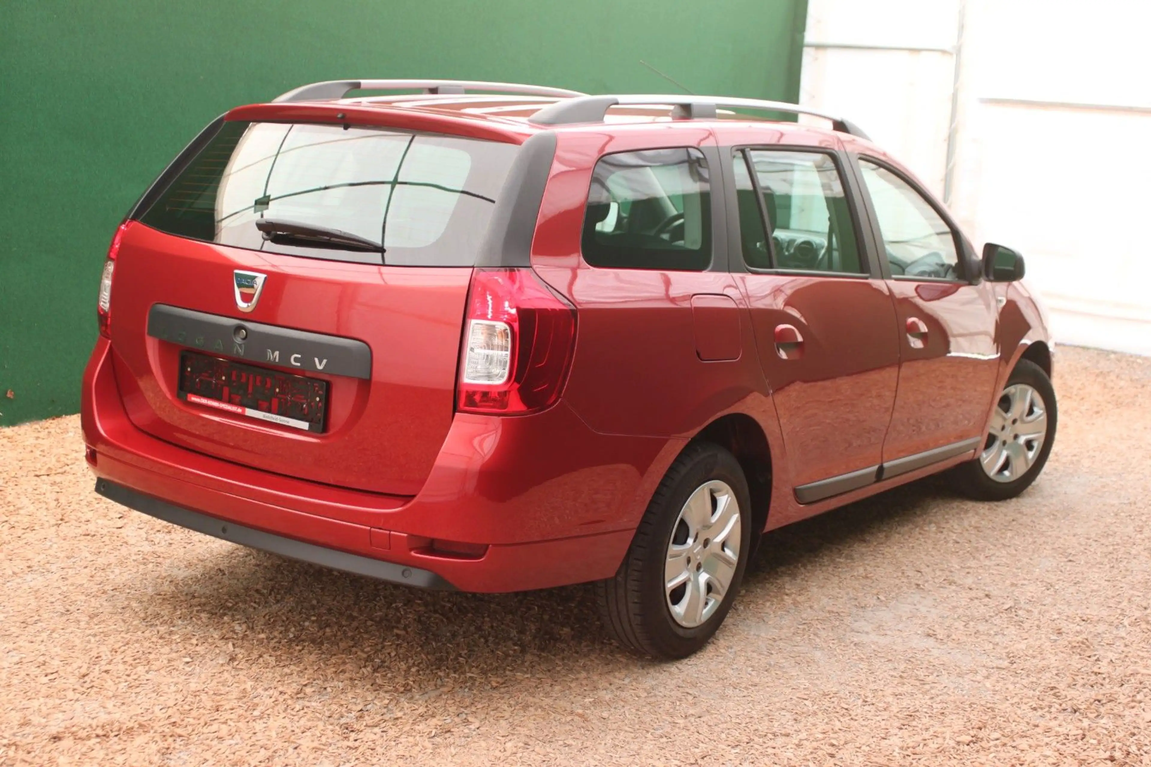 Dacia Logan Kombi Automatik/ Klima/ SHZ/ Navi/ PDC — photo 6