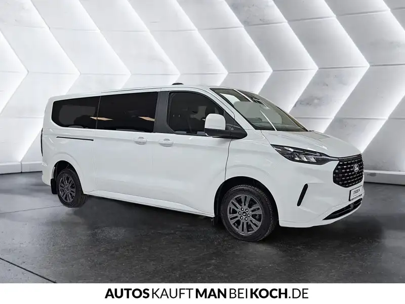Annonce voiture d'occasion Ford Tourneo - CARADIZE
