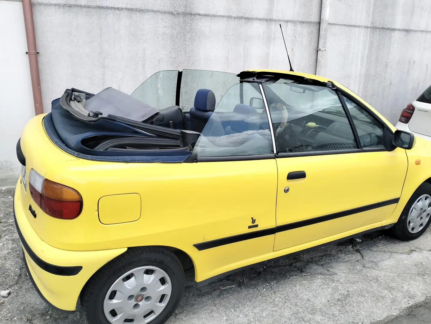 Fiat Punto Punto I 1993 Cabrio Cabrio 1.2 Giallo - 1