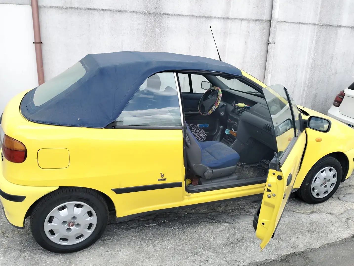 Fiat Punto Punto I 1993 Cabrio Cabrio 1.2 Giallo - 2