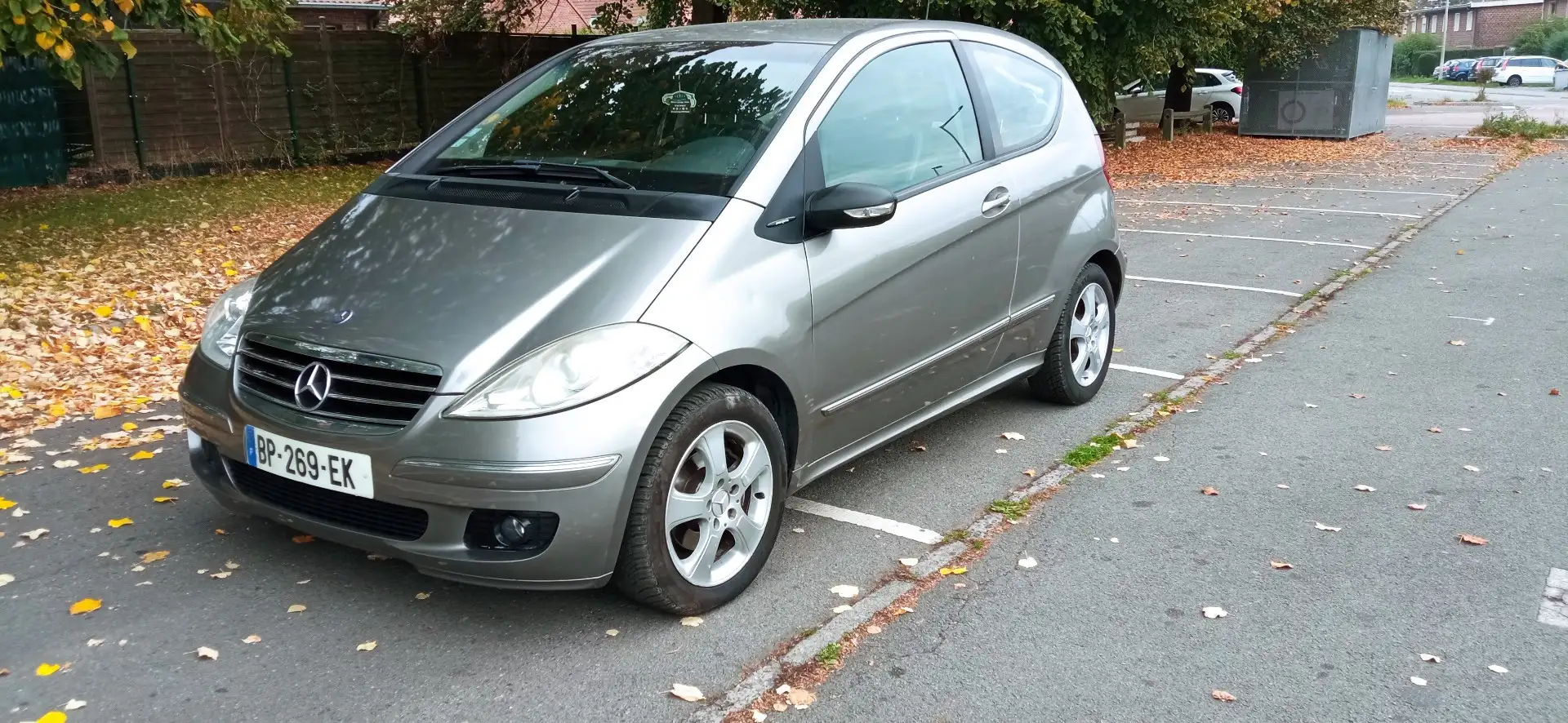 Mercedes-Benz 180 - 1