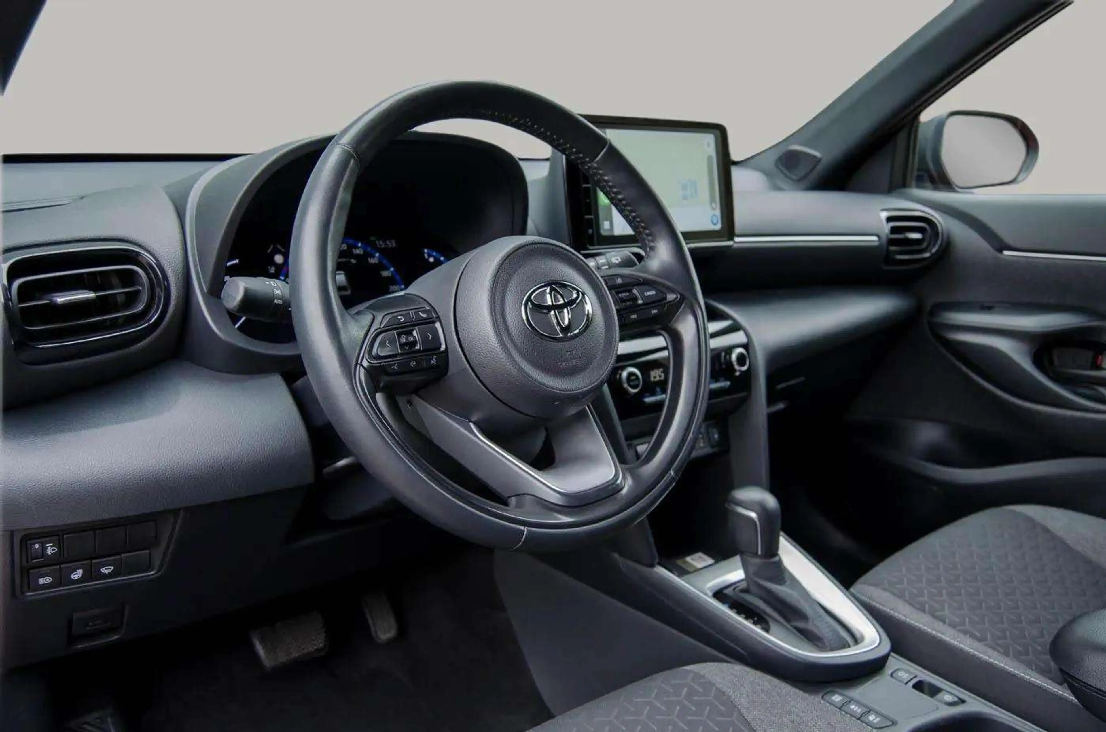 Toyota Yaris Cross 1.5 Hybrid Dynamic NAVI-CARPLAY ACC CAMERA WINTER — photo 21