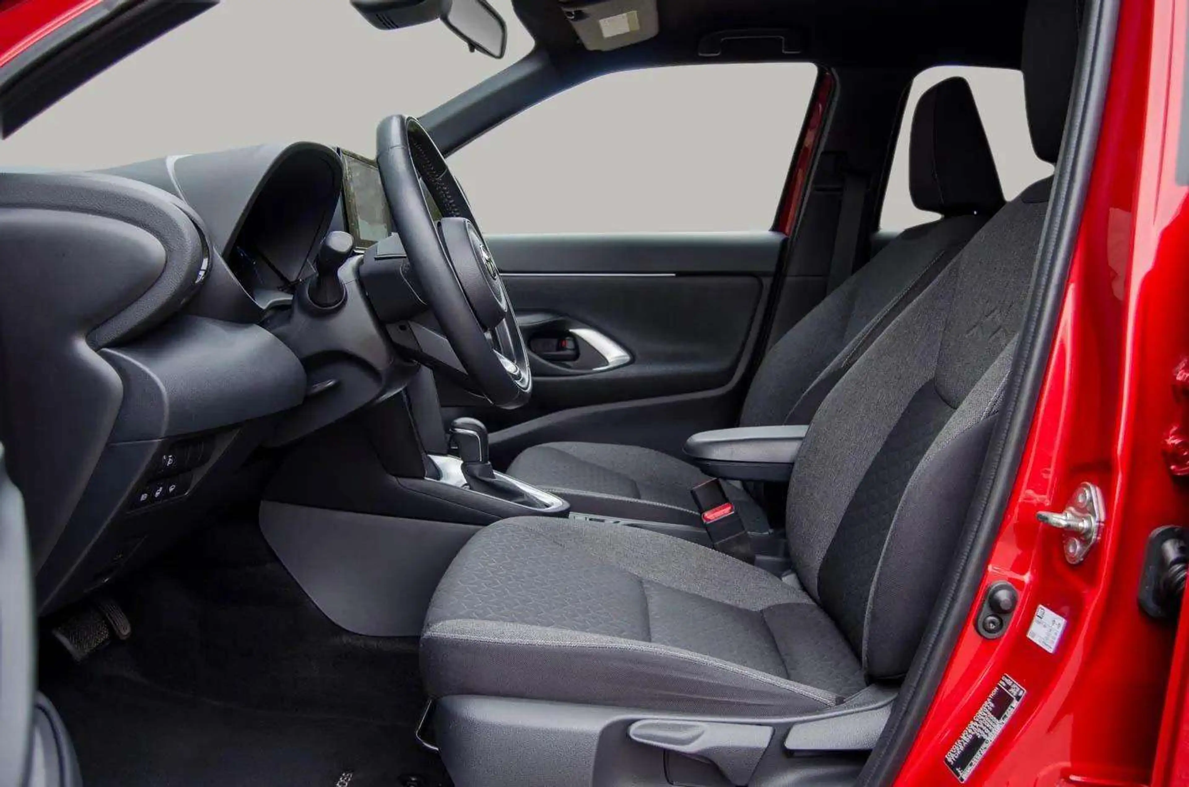 Toyota Yaris Cross 1.5 Hybrid Dynamic NAVI-CARPLAY ACC CAMERA WINTER — photo 10