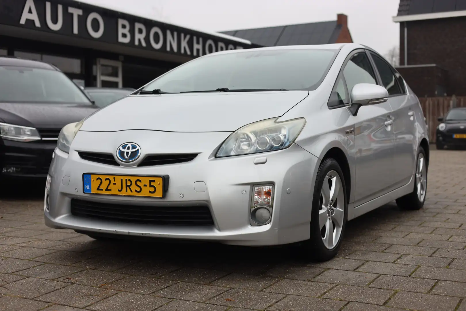 Toyota Prius 1.8 DYNAMIC I TREKHAAK I CAMERA I NAVI Grijs - 1