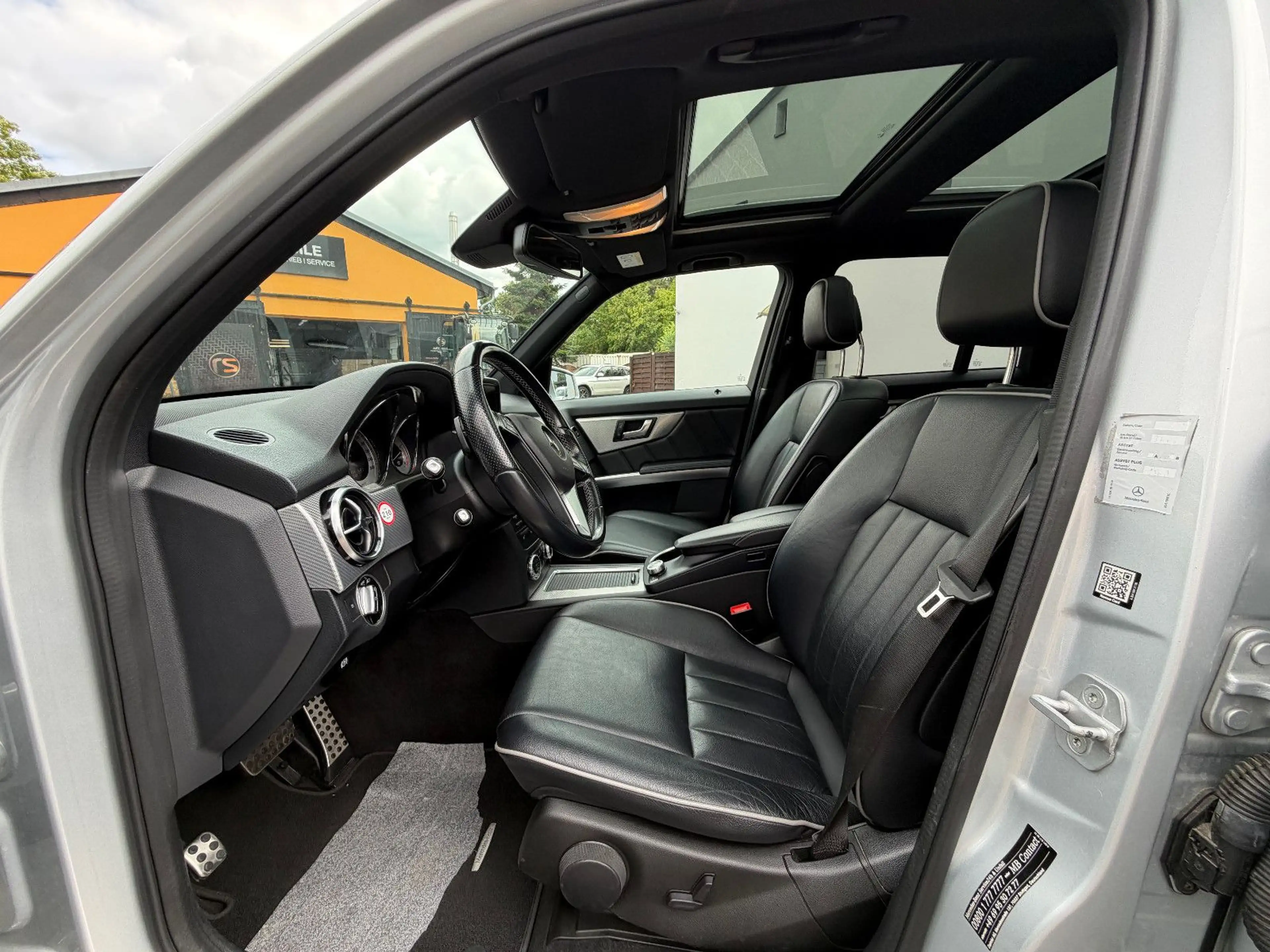 Mercedes-Benz GLK 250 GLK250 4M+NAVI+STANDHZG+BI-XEN+LEDER+19"+HARMAN — photo 13