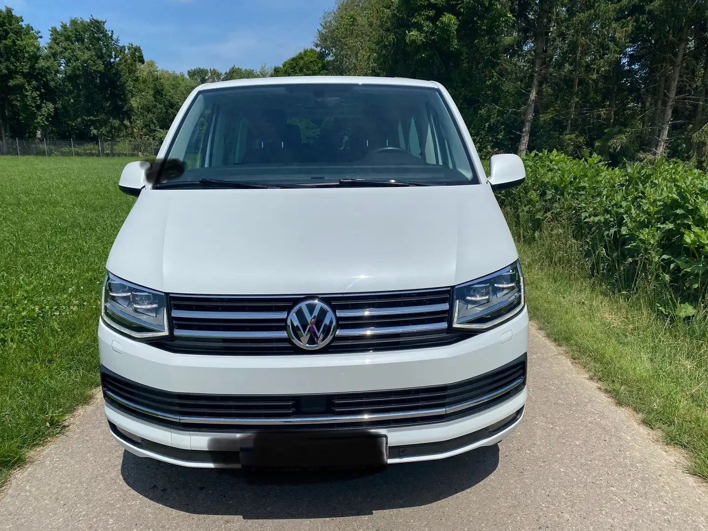 Volkswagen T6 Multivan DSG Kurz Highline - 2