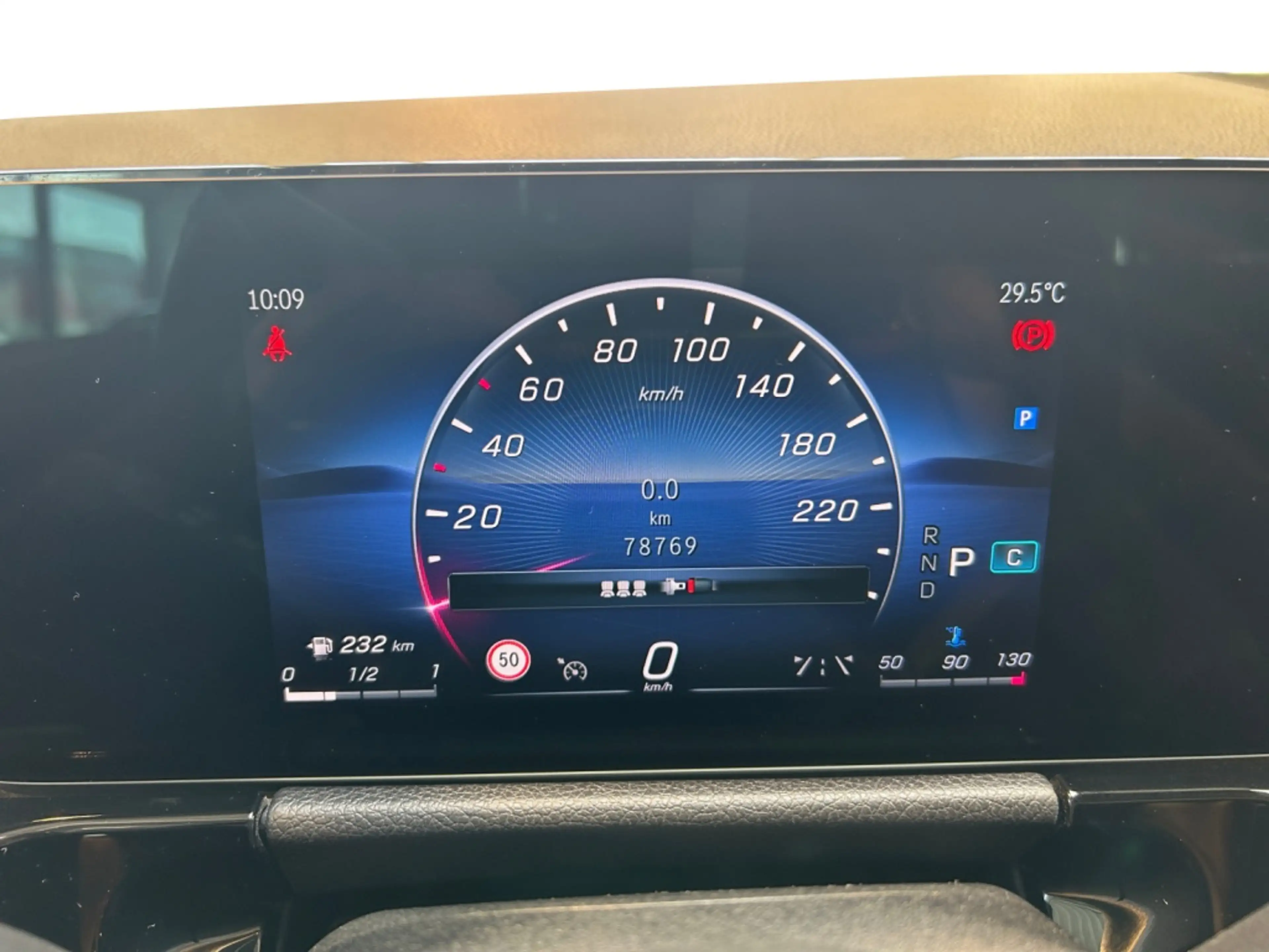 Mercedes-Benz B 180 d MBUX+AHK+Cam+LED+Navi+AUT+EASY-PACK+PTS — photo 14