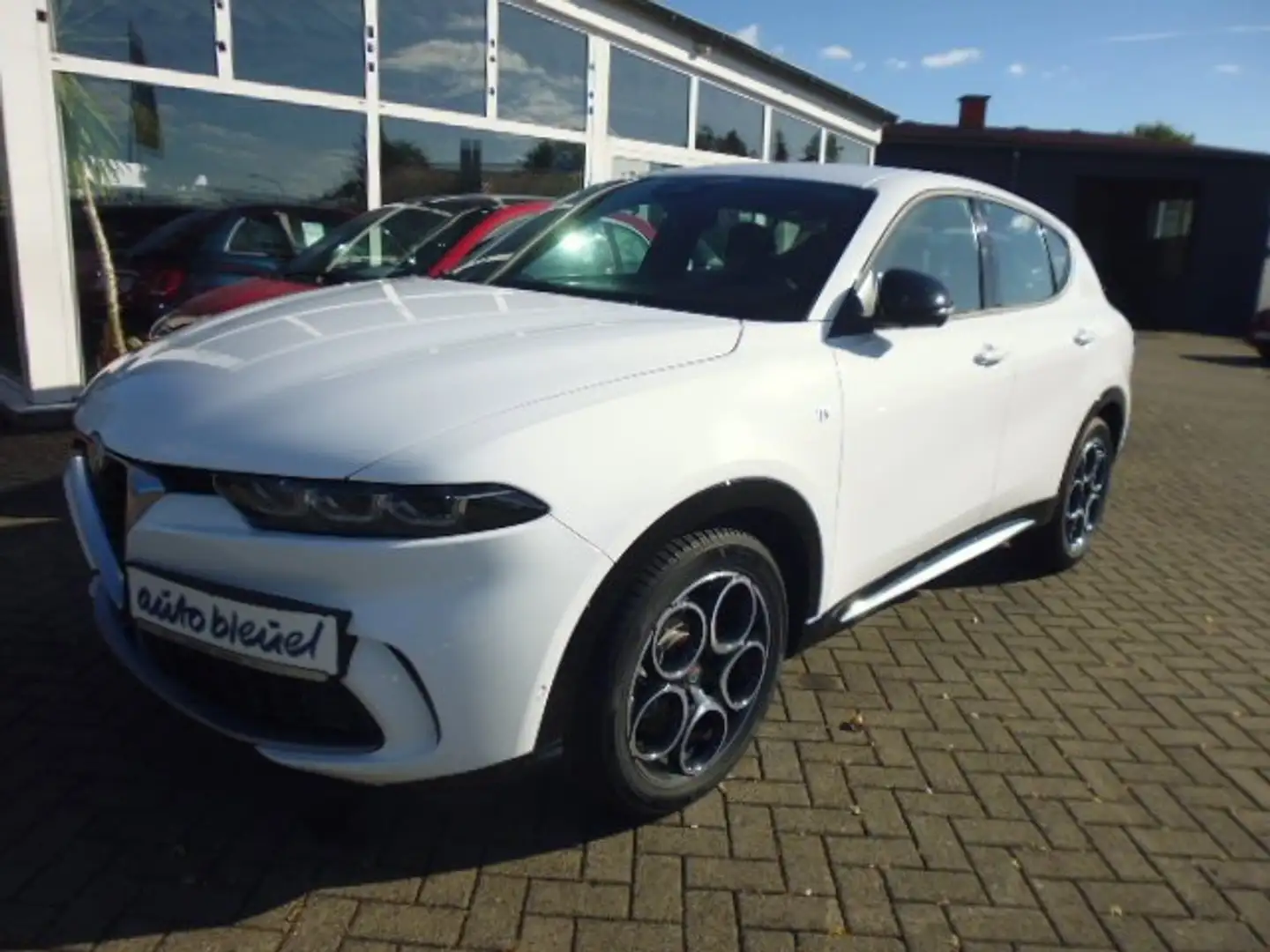 Alfa Romeo Tonale 1.5 VGT Hybrid Ti /ASSISTENZ-PAKET/WINTER PAKET Weiß - 2