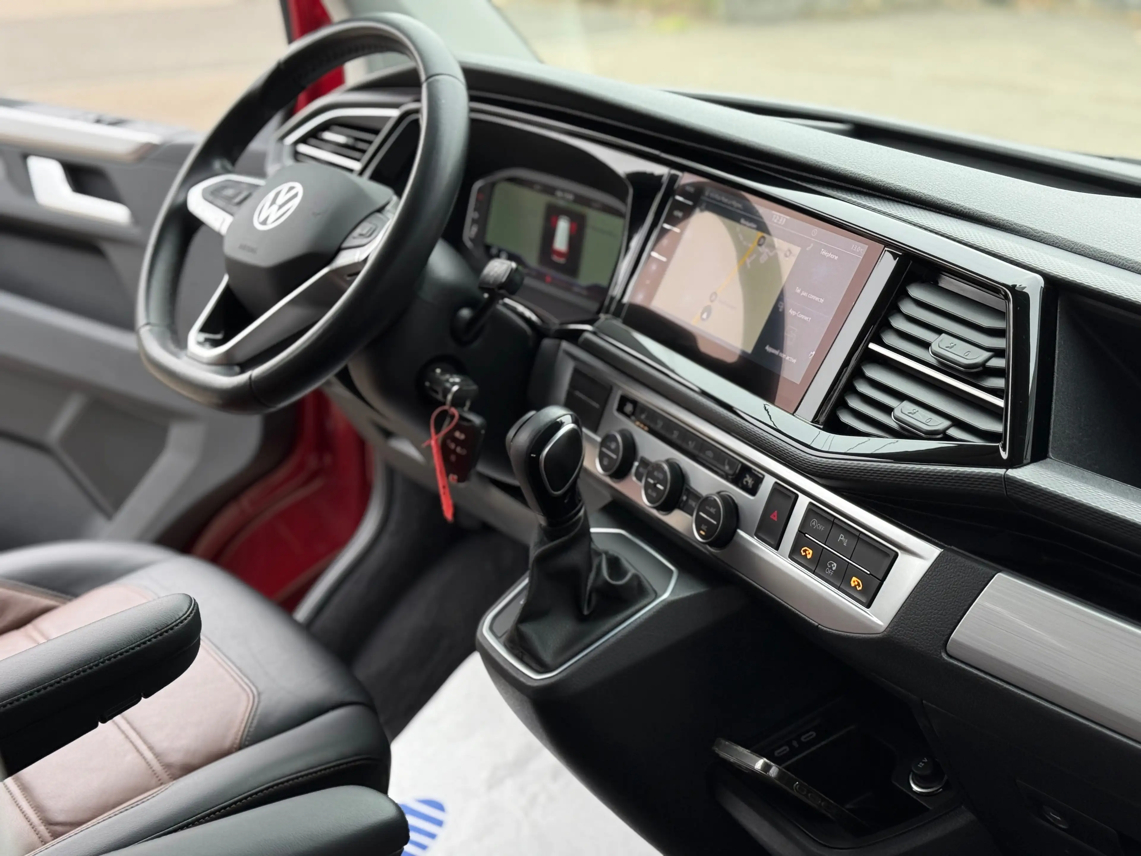 Volkswagen T6.1 Multivan BULLI 2.0TDI BOITE AUTO DSG 4MOTION 204CV 7PL ACC — photo 12