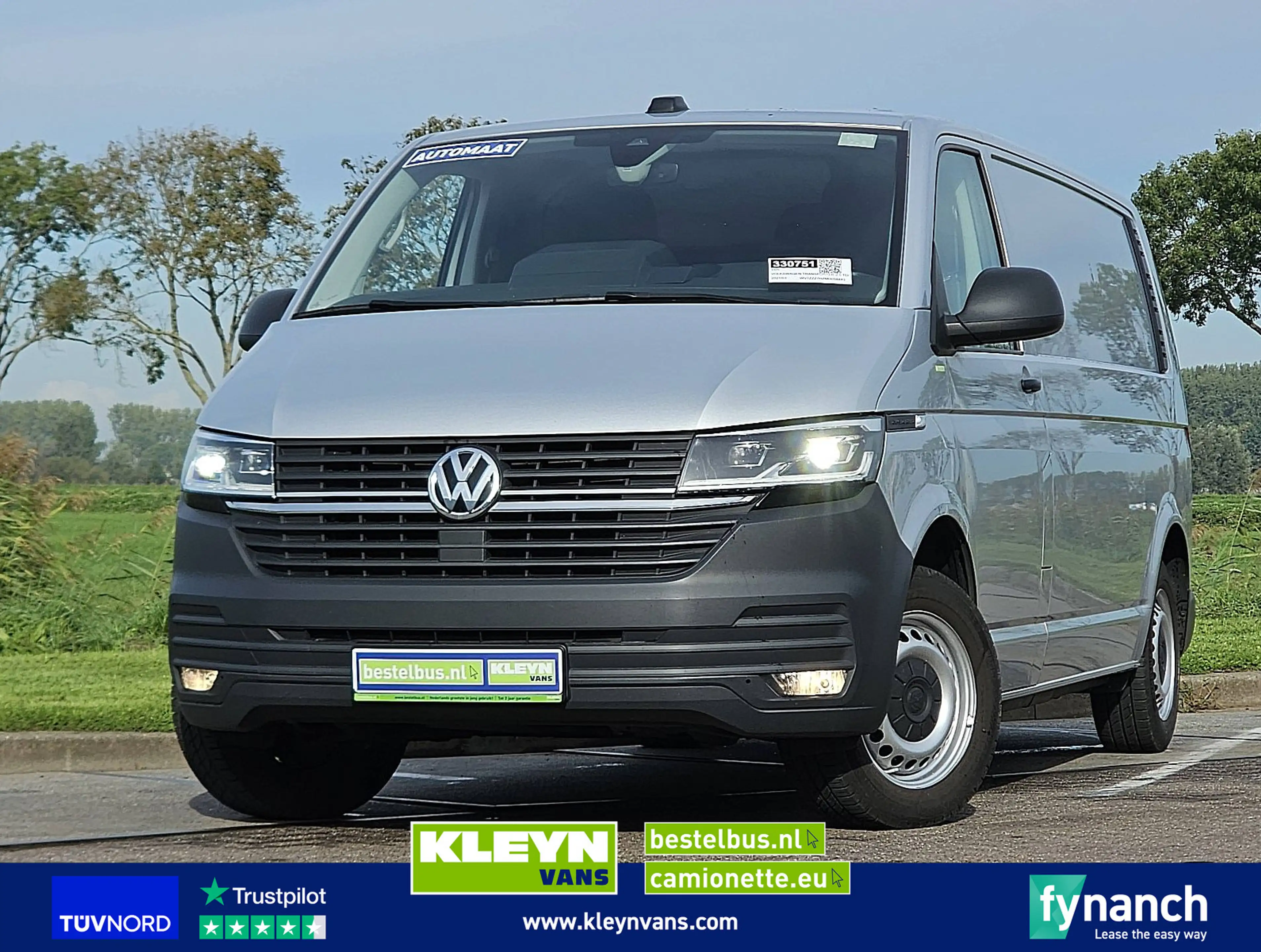 Volkswagen Transporter 2.0 TDI L2H1 LED Navi Autom.