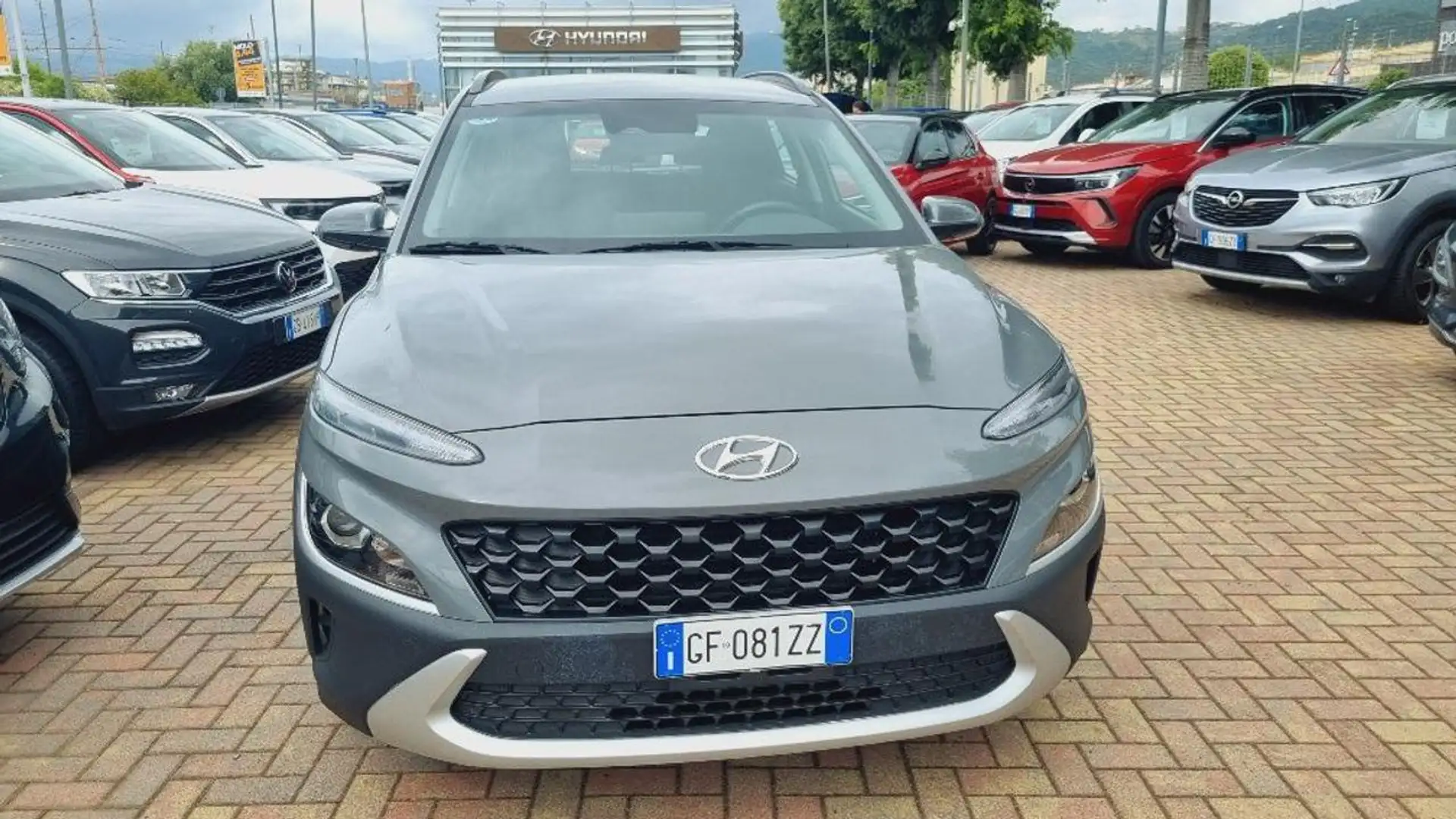Hyundai KONA HEV 1.6 DCT XTech Gris - 1