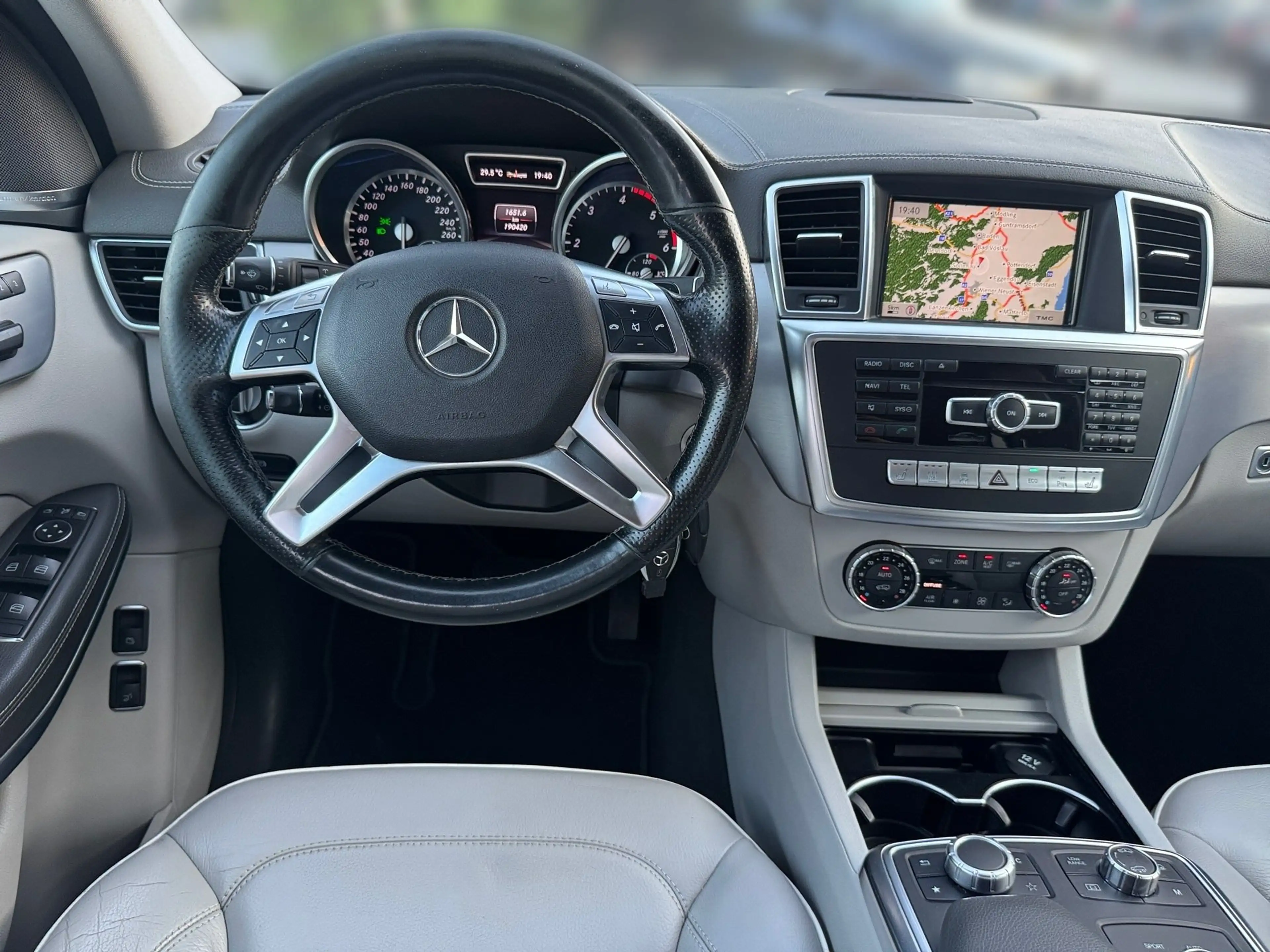 Mercedes-Benz GL 350 Aut. 4MATIC **AMG-Line**KAM**NAVI**7-SITZER — photo 13