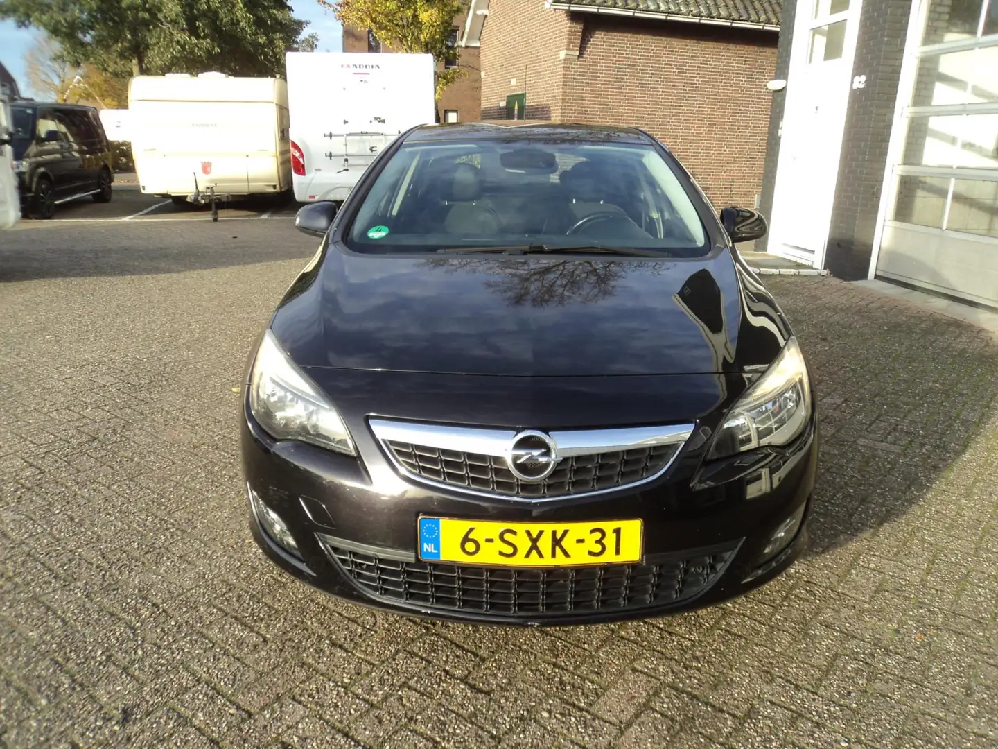 Opel Astra 1.4 Turbo Sport Airco Cruise Trekhaak Zwart - 2