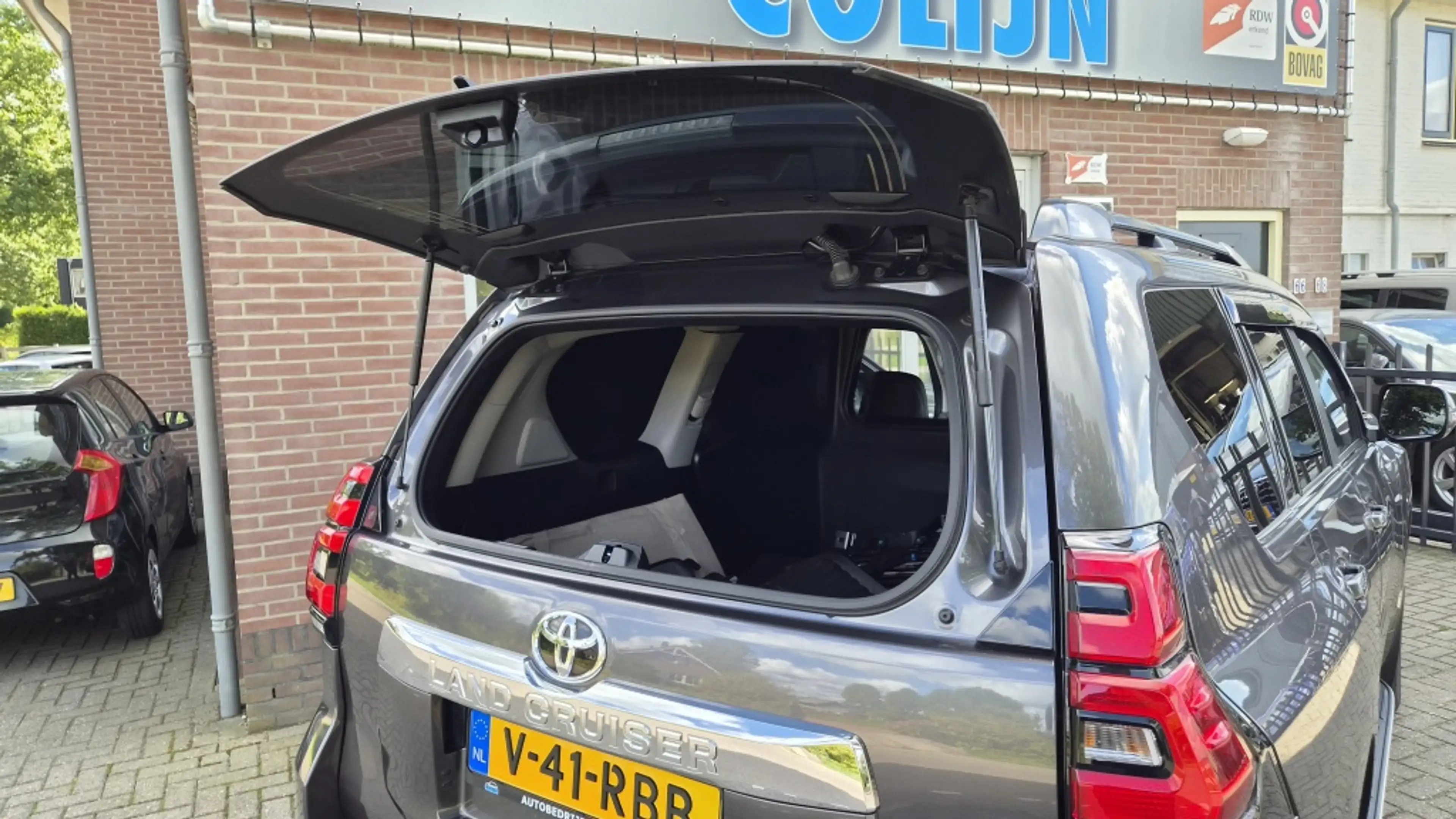 Toyota Land Cruiser 2.8 D-4D Professional Van, Off-Road Pakket, Leder, — photo 21